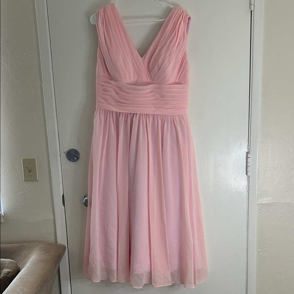 Elegant Pink Sleeveless Dress